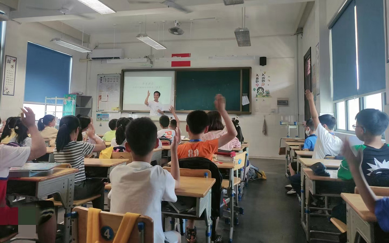 鹤壁冯家小学