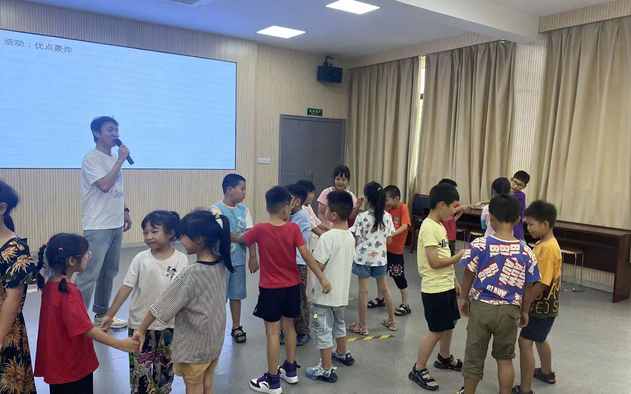 鹤壁龙观乡中心学校